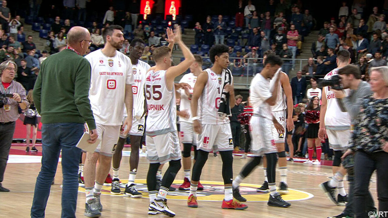 VIDEO: Antwerp Giants geven Bergen een pak rammel | sporza