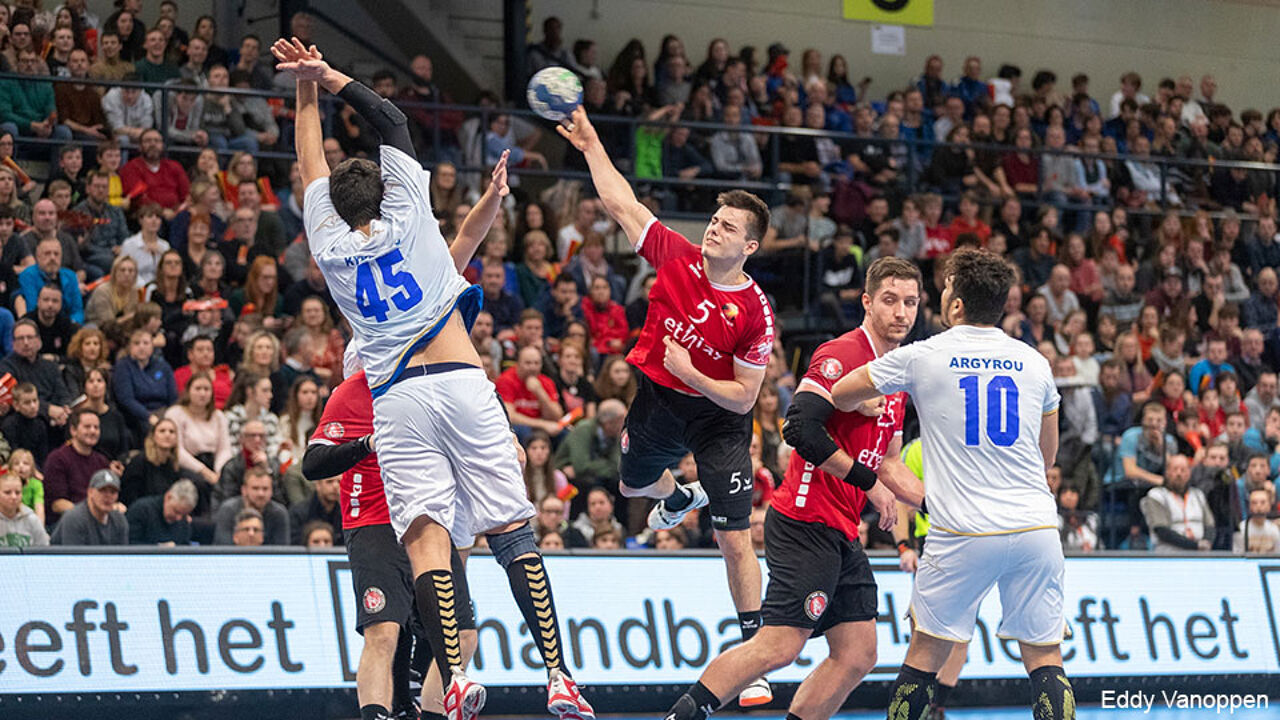 Red Wolves na loting: