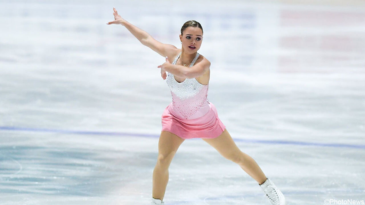 Loena Hendrickx plaatst zich voor vrije kür op WK kunstschaatsen in Stockholm sporza Loena Hendrickx plaatst zich voor vrije kür op WK kunstschaatsen in Stockholm sporza
