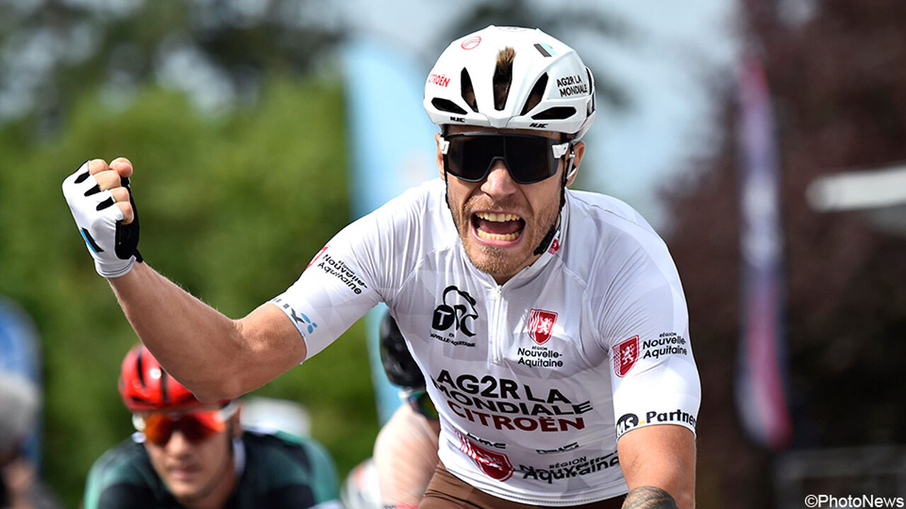 Een hattrick voor Marc Sarreau (AG2R) in Poitou-Charentes | sporza