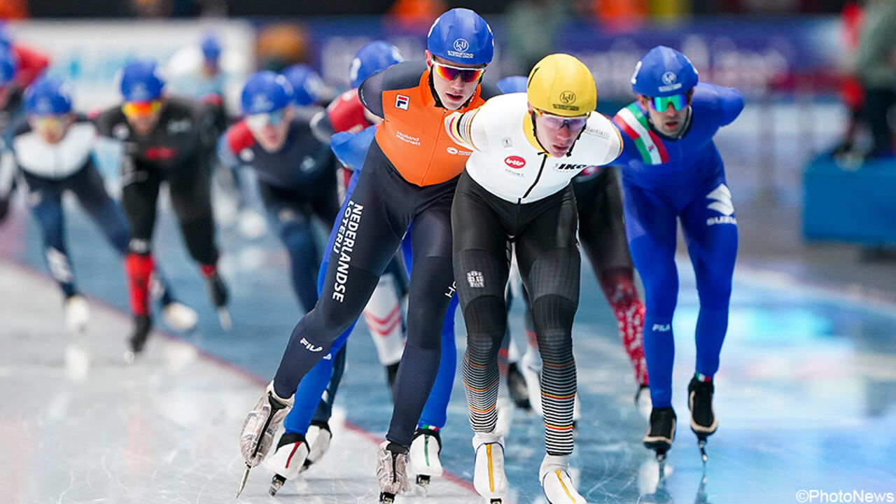 WB in Heerenveen: Bart Swings eindigt net naast het podium op de massastart, val nekt Sandrine Tas