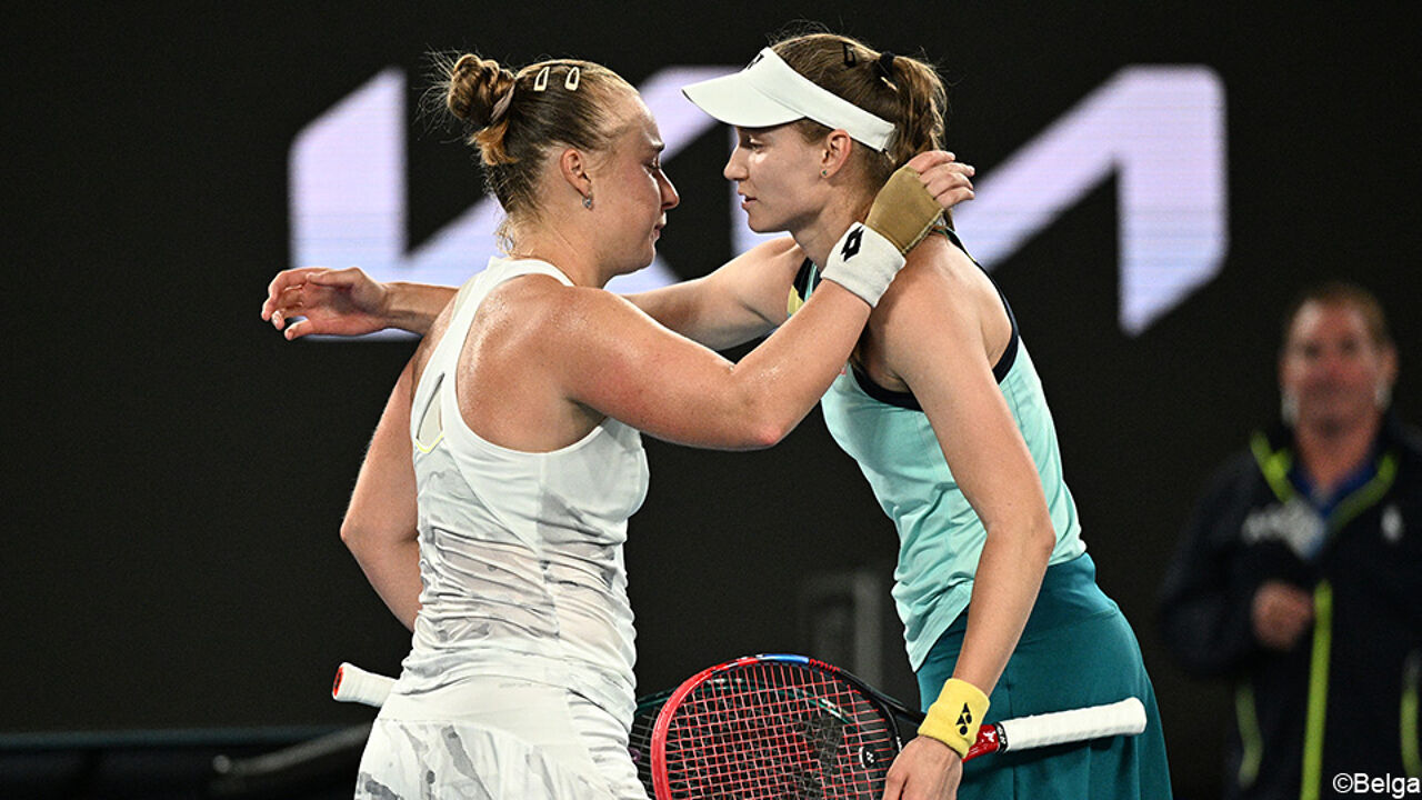 Watch: Blinkova beats Melbourne favorite Rybakina after longest women's tiebreaker ever