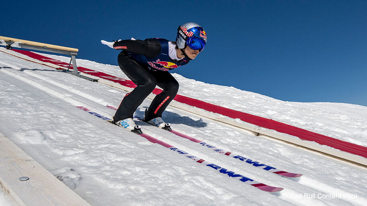 Watch – Japanese skier flies 291 meters, but it is not a world record