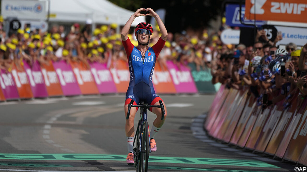 La fuggitiva Cédrine Kerbaol delizia il pubblico francese al Tour de France