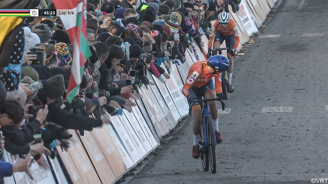 LIVESTREAM WK veldrijden: Van Empel profiteert meteen van mindere start Brand, enkel Pieterse is mee