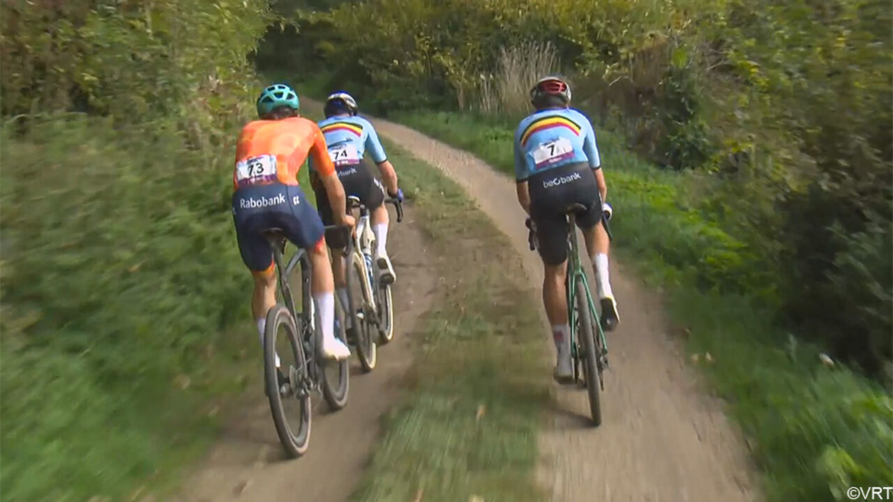 LIVE WK gravel: Florian Vermeersch krijgt landgenoot en UAE-ploegmaat Politt mee vooraan, grote groe
