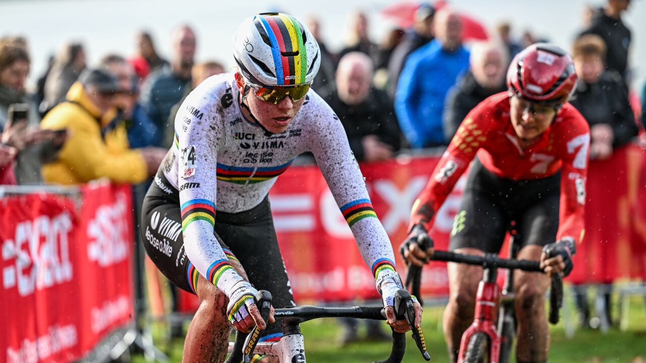 Ook dit weekend geen regenboogtrui in het veld: Fem van Empel is nog niet volledig koersfit