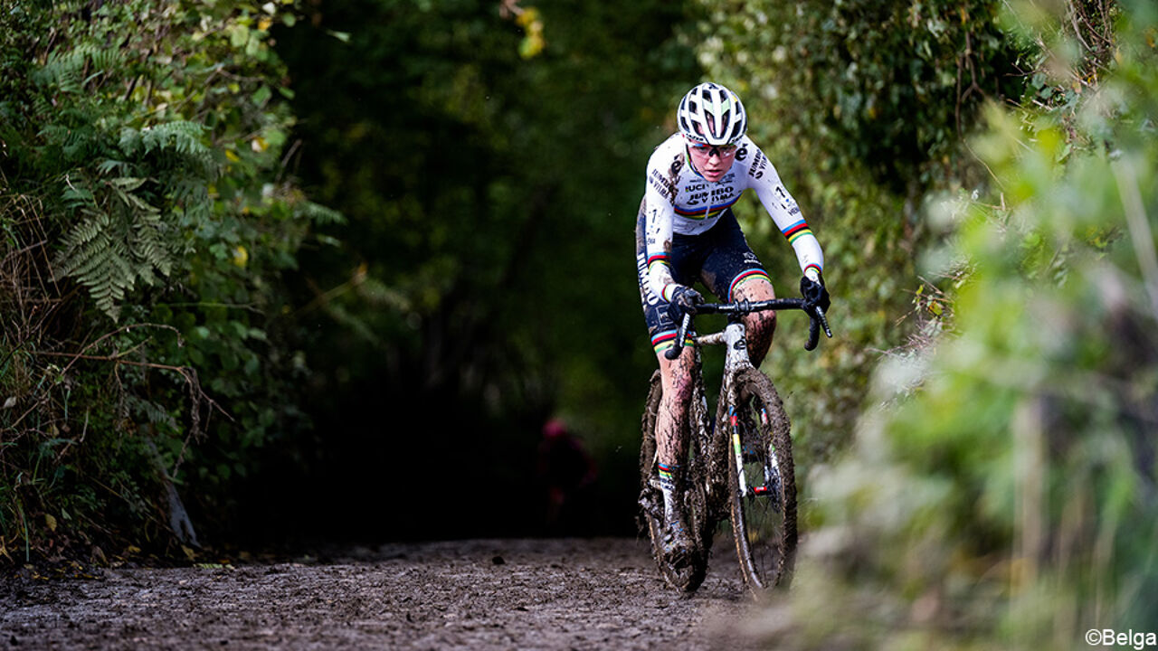 LIVE (13.45 uur): Na opvallend snelle opgave gisteren, past Fem van Empel vandaag voor de Rapencross