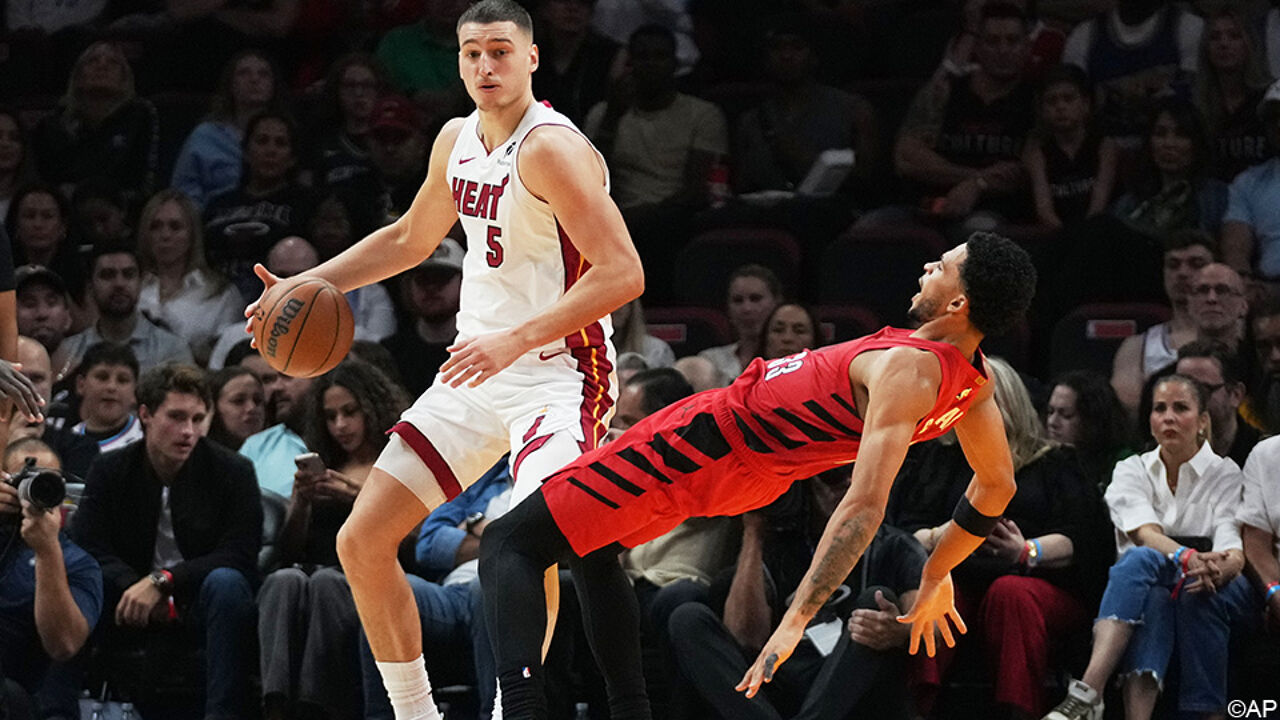 Vizier van Toumani Camara staat niet goed afgesteld, Portland gaat onderuit bij Miami