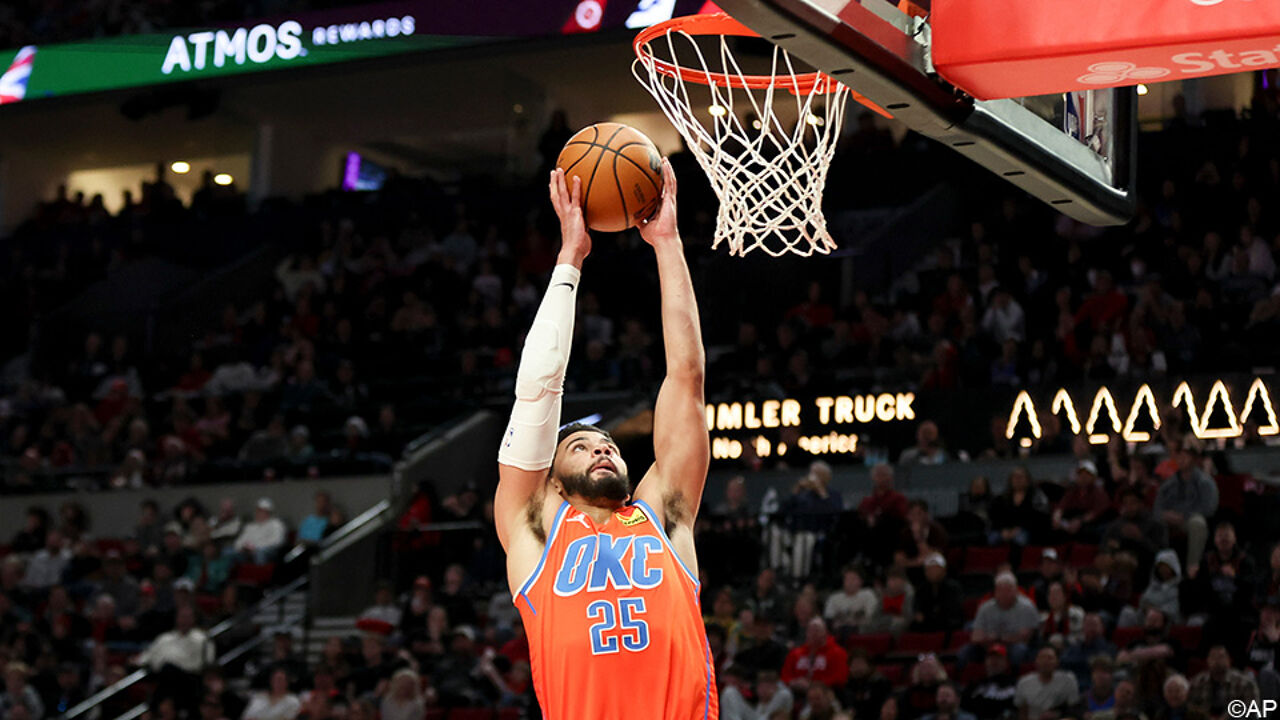 Belgisch duel in de NBA: Ajay Mitchell trekt deze keer wel aan het langste eind tegen Toumani Camara