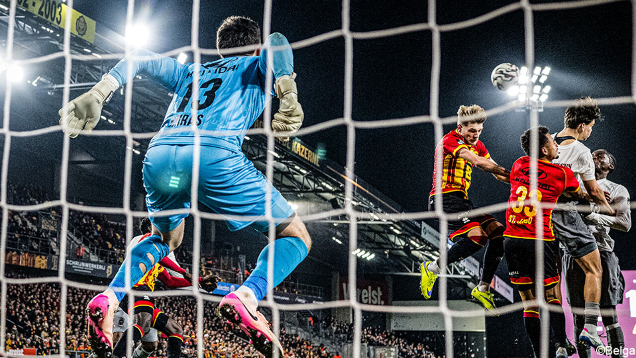 Hekkensluiter Dender sluit 2025 af met een verdiend punt tegen pover KV Mechelen