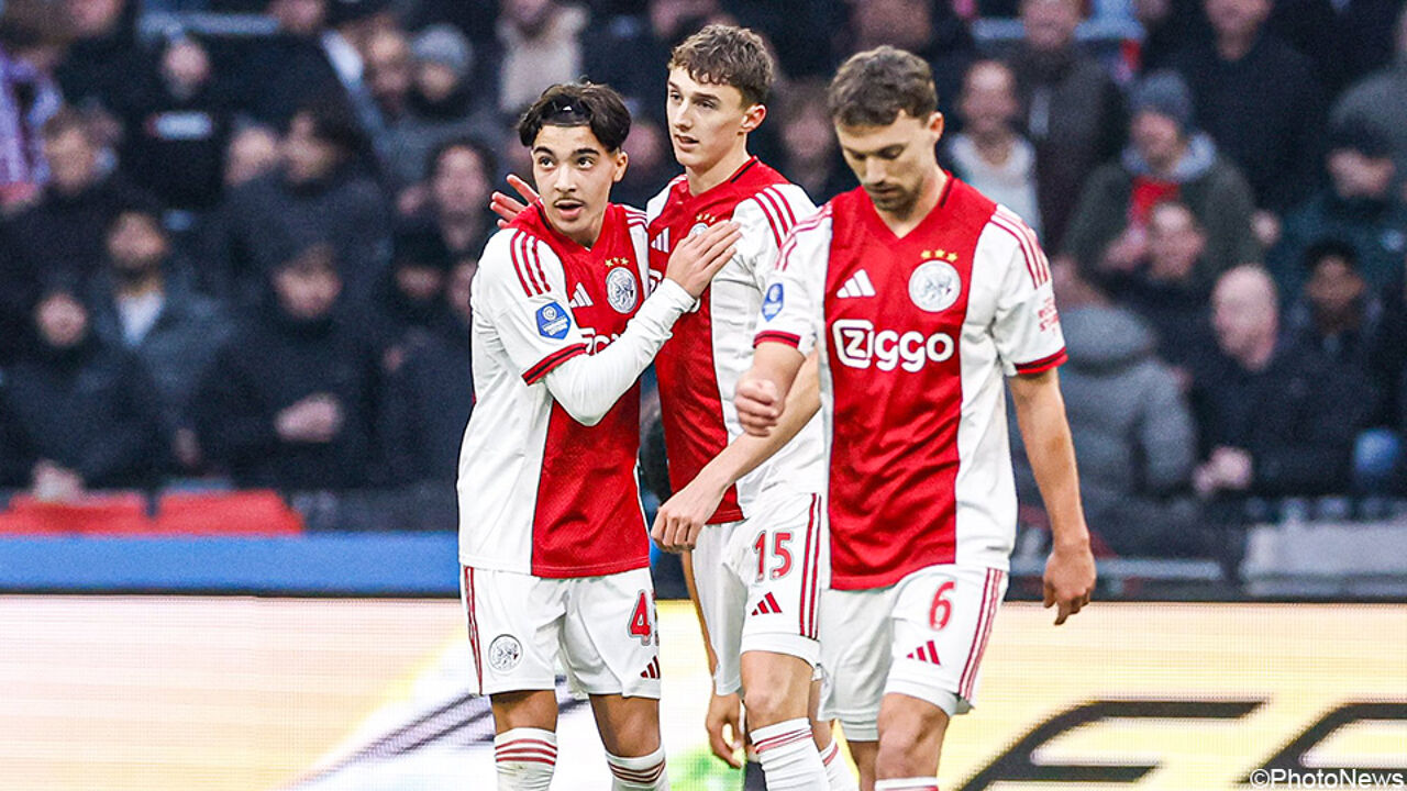 Dankzij 2 krullen van Rayane Bounida: Ajax bedankt Belg en Baas voor vlotte zege tegen Volendam