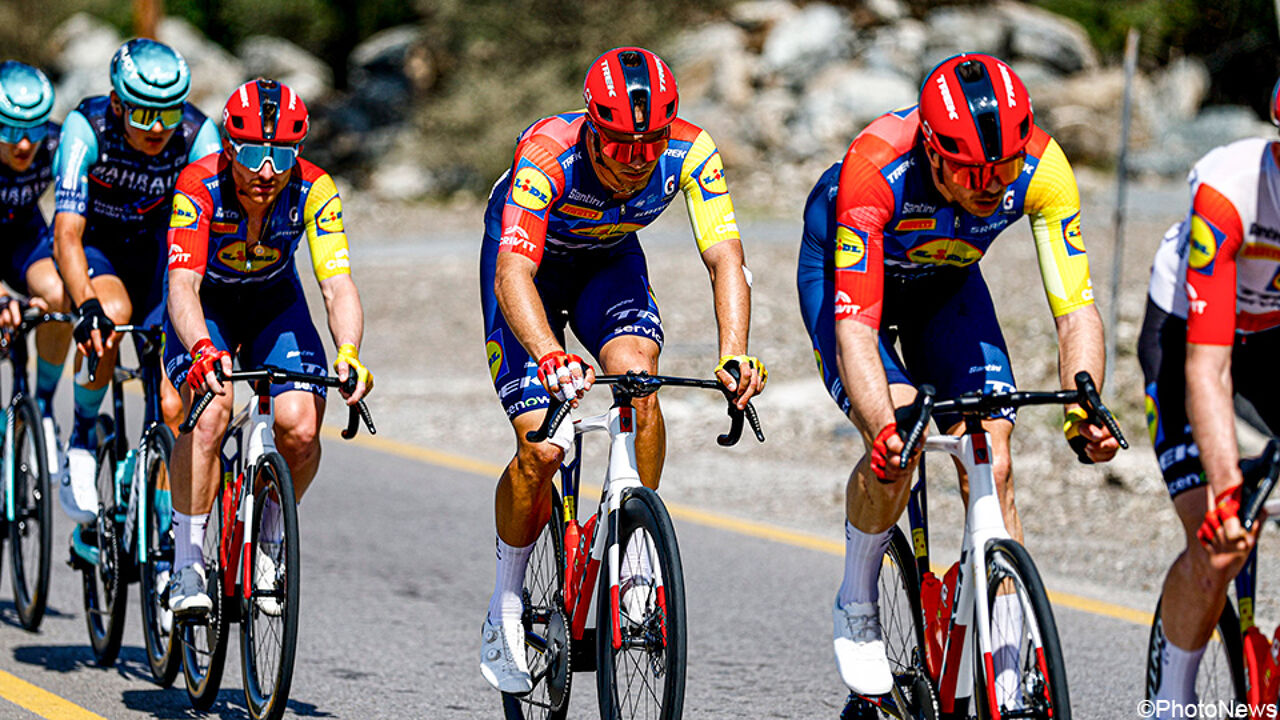 LIVE: Robbe Ghys geeft op na val, kopgroep houdt heel lang stand na pittige rit