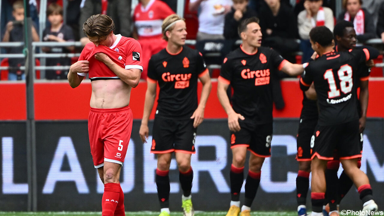 Antwerp humilié à domicile par Standard (0-5) et perd la tête des Europe Play-offs