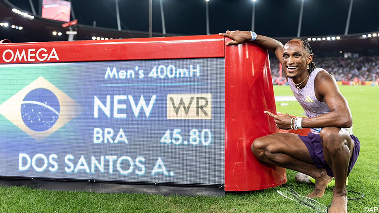 Alison dos Santos laat Zürich kirren van de pret met wereldrecord op de 400 meter horden