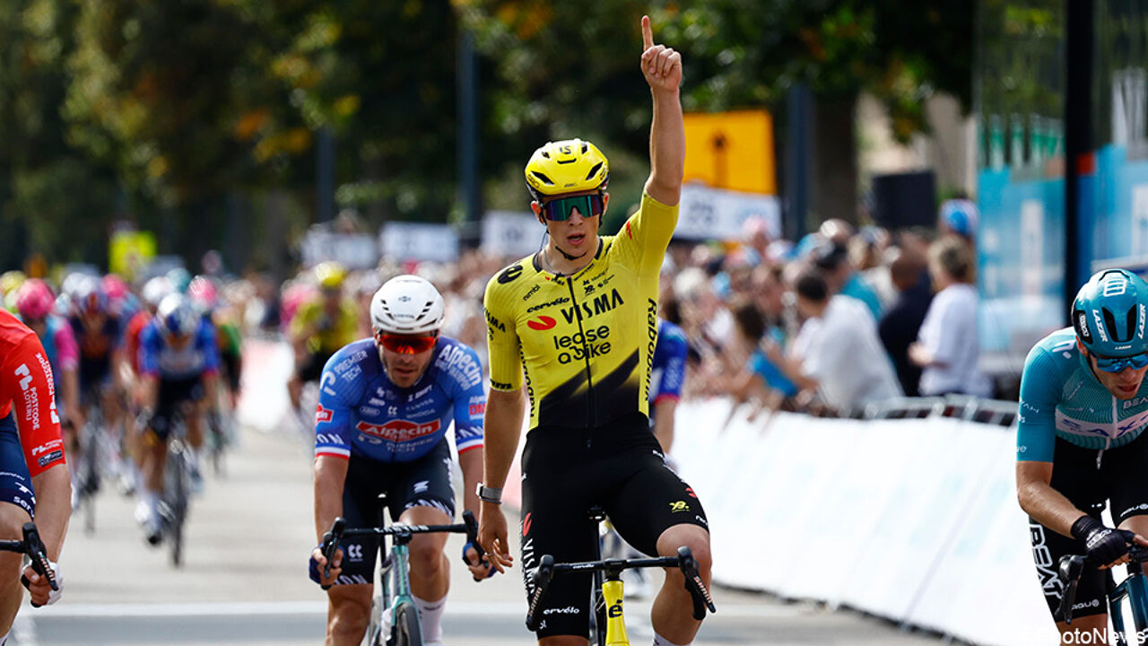 En dat als eerstejaarsbelofte: 19-jarige Brit viert eerste profzege in ZLM Tour, Mathias Vacek is ei