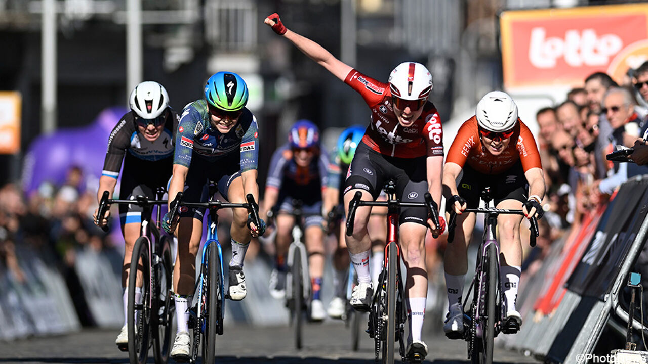 Linda Riedmann dokkert het best en bezorgt Lotto-Intermarché verrassende zege in Binche-Chimay-Binch